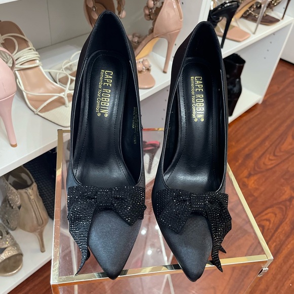 Black bow satin pumps - Picture 3 of 4